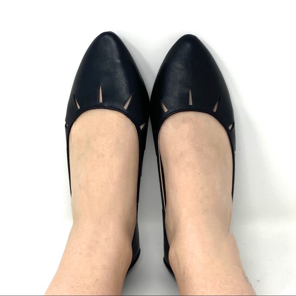 Black Cut Out Vegan Leather Flats - Picture 9 of 10